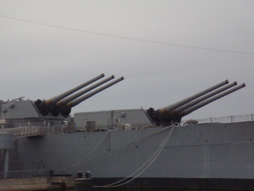三联主炮塔,口径406毫米,身管50倍径jpg
